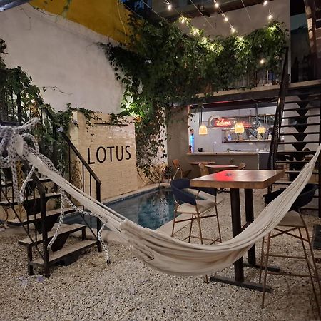 סנטה מרתה Lotus Central Hotel מראה חיצוני תמונה