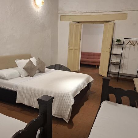 סנטה מרתה Lotus Central Hotel מראה חיצוני תמונה
