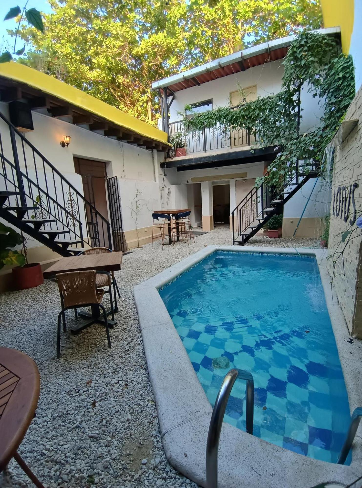 סנטה מרתה Lotus Central Hotel מראה חיצוני תמונה