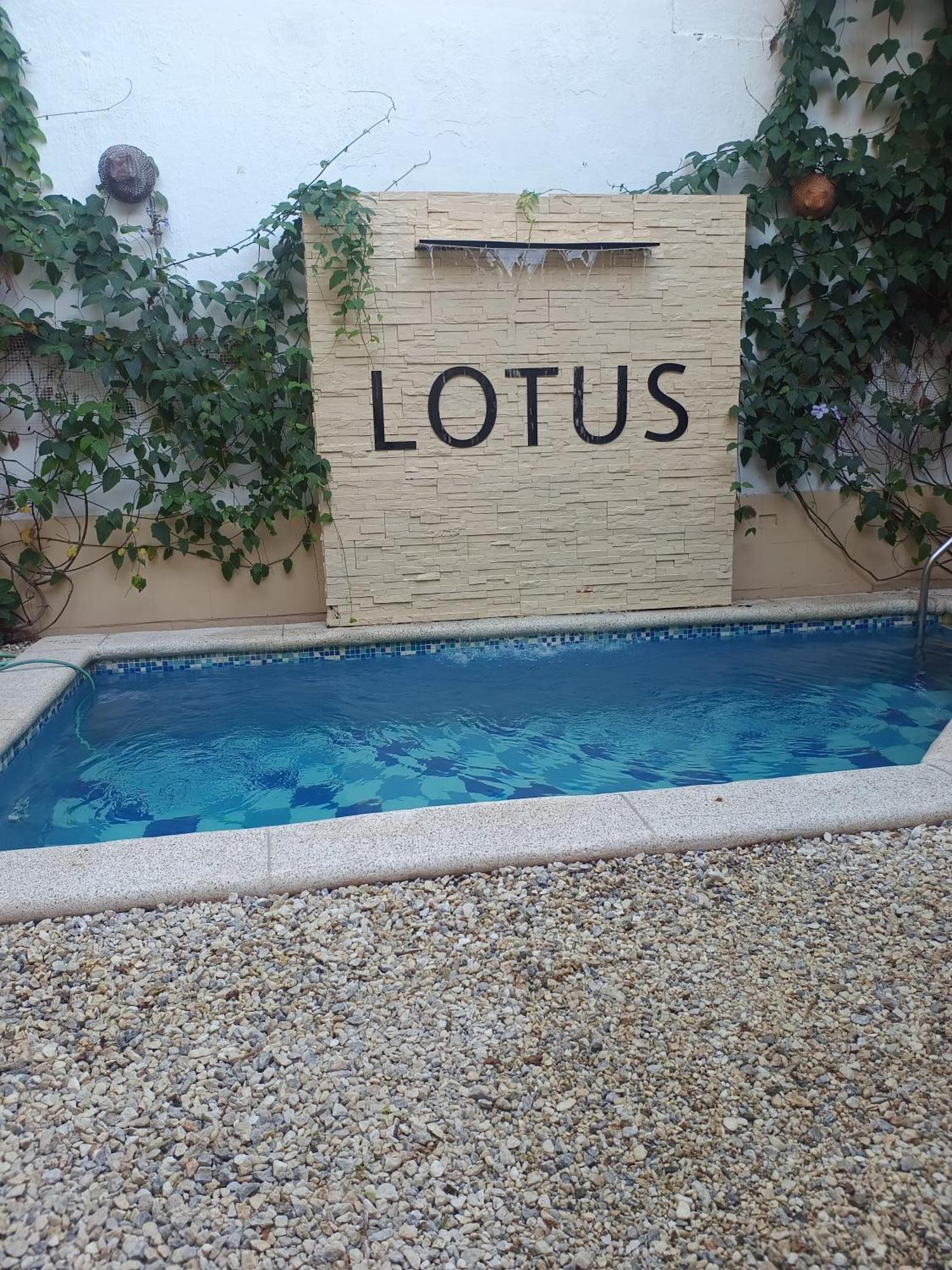 סנטה מרתה Lotus Central Hotel מראה חיצוני תמונה