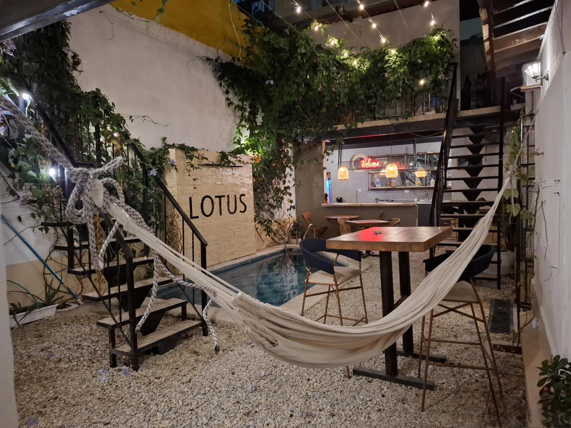 סנטה מרתה Lotus Central Hotel מראה חיצוני תמונה