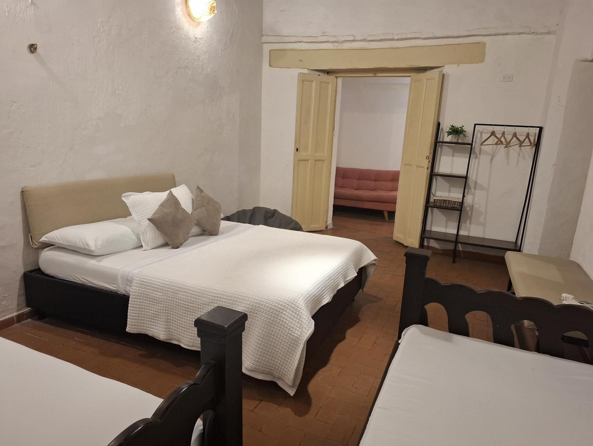 סנטה מרתה Lotus Central Hotel מראה חיצוני תמונה